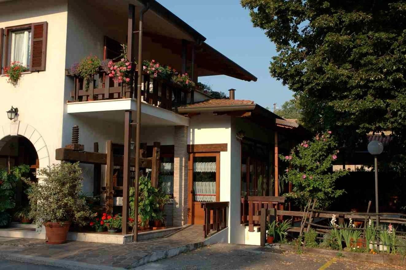 Lokanda Devetak Savogna dʼIsonzo Exterior foto